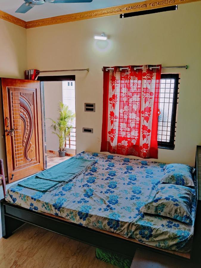 Balaji Homestay Hampi Exterior photo